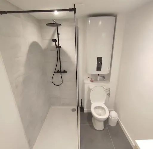 T2 Centre De לורדה