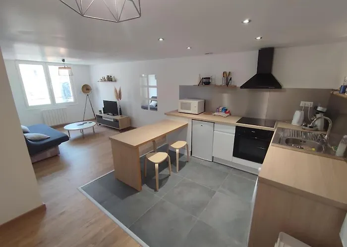 דירה T2 Centre De *